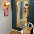 1473640-1 Everything in the fitting room
