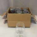 1506018-3 Samling med glas och ljushållare