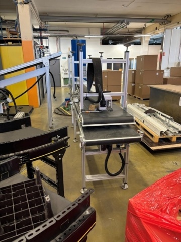 1573143-23 Packing machine with sorting system and roller conveyors - Emotions PSF3500