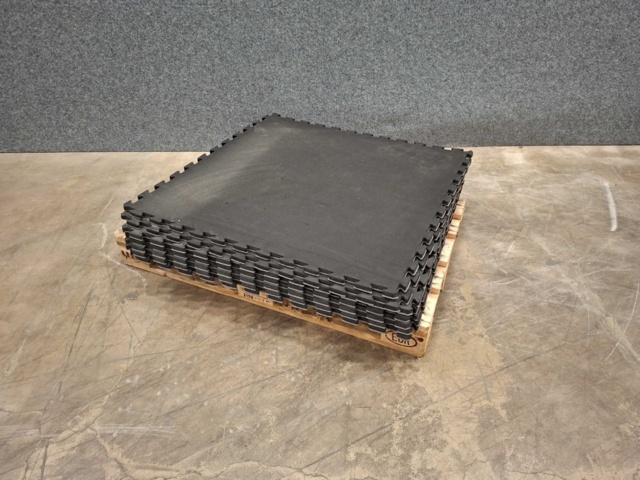 1576068-2 Gymgolv ca 7 m²