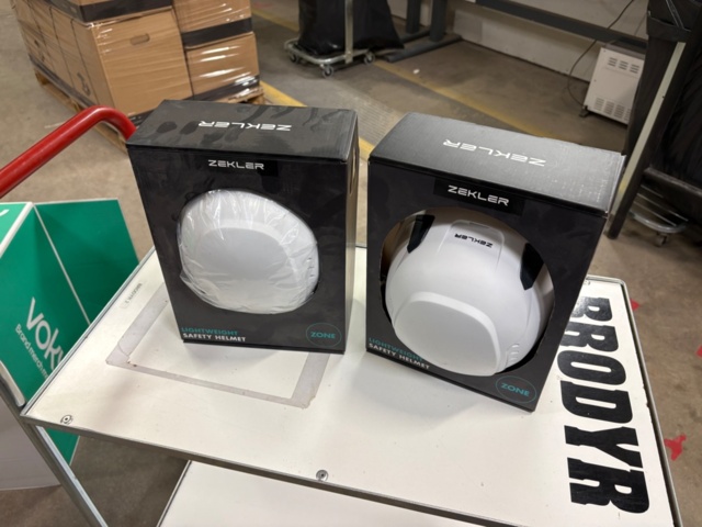 1576097-25 Hearing protection and accessories - Mixed brands