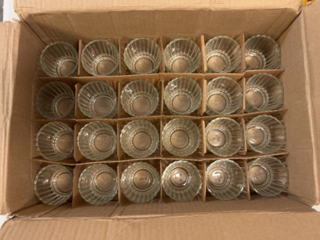 1506023-21 Collection of drinking glasses and champagne glasses