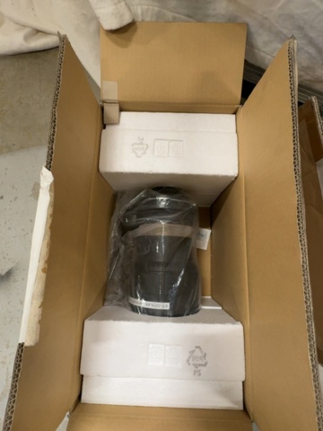 1535905-10 Panasonic PT-RZ21K Laser Projector WUXGA 21000 lm Kit