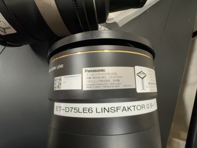 1535906-15 Panasonic PT-RZ21K Laser Projector WUXGA 21000 lm Kit