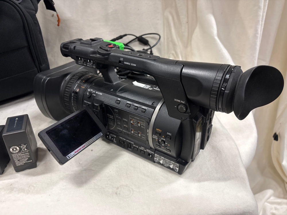 1536005-2 Panasonic Camcorder AG-AC 160EJ HD