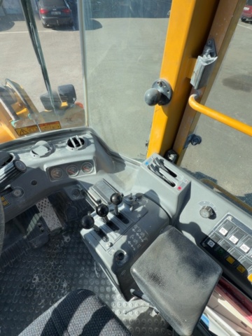 1530080-61 Wheel loader with fork carriage - Volvo L50C - 1999