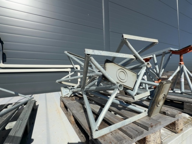 1530081-3 Collection of boat trestles in three different sizes