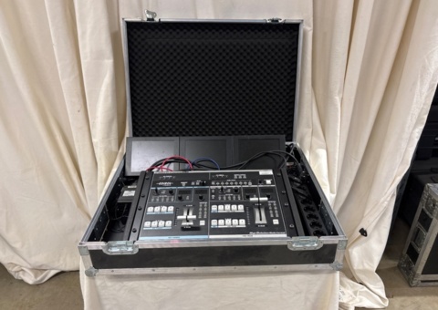 Roland V-440 HD video mixer