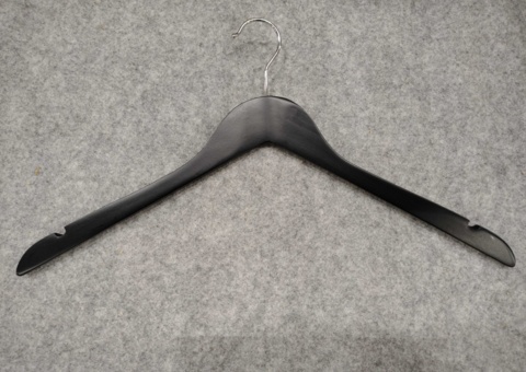 Coat hangers, 100 pcs - black, plastic, 402-406