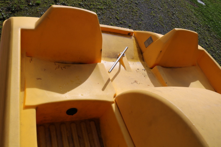 1515206-16 Pedal boat Pioneer Trio