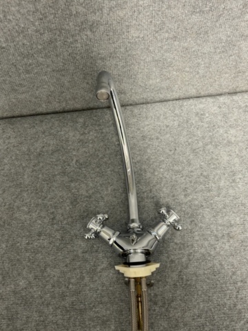 1506029-2 Kitchen faucet