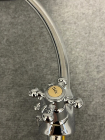 1506029-3 Kitchen faucet