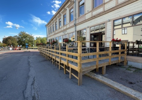 Wooden outdoor seating for dismantling