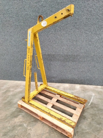 1576223-3 Lyftgaffel för kran - 2000 kg