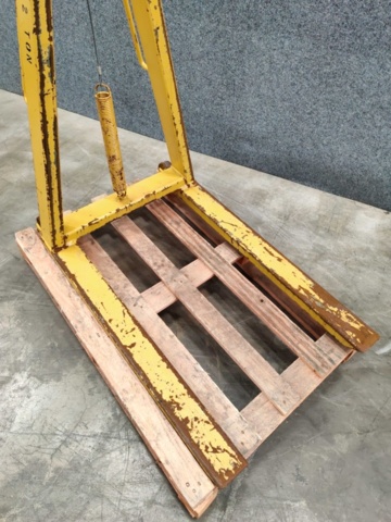 1576223-4 Lyftgaffel för kran - 2000 kg