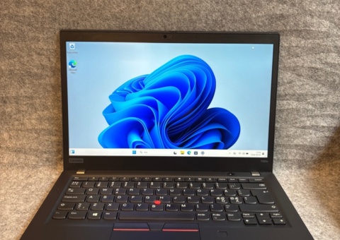 Bärbar dator - Lenovo ThinkPad T490s