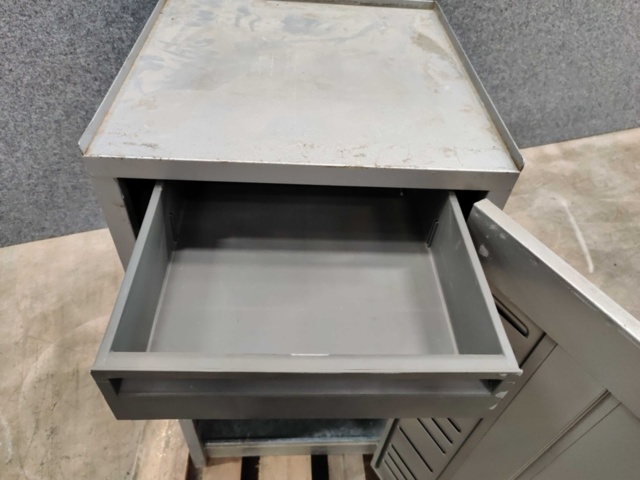 1576225-6 Industrial workshop cabinet 500*500*1000mm