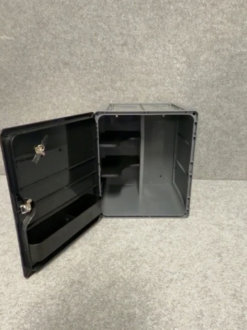 1506032-2 Lockable plastic cabinet - Ballingslöv