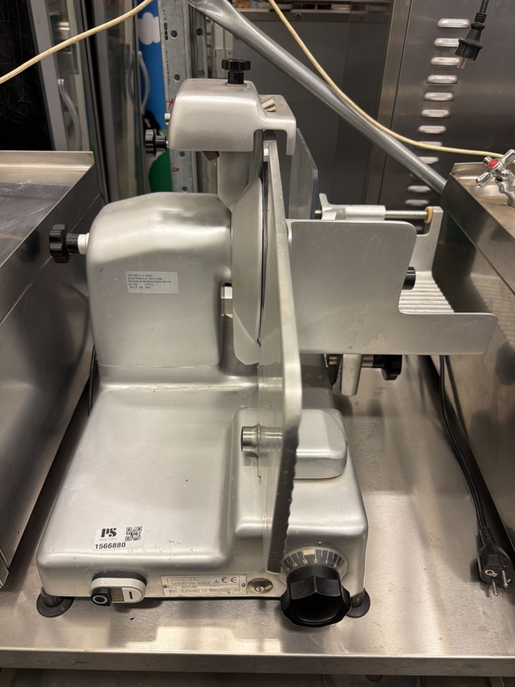 1566880-1 Cutting machine - FIA SRL 601142