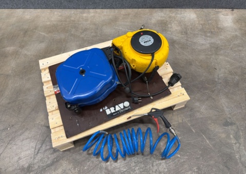 2 Hose reels - Electric and compressed air