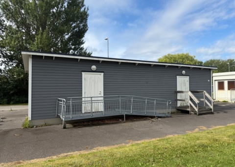 Storage building with lattice storage