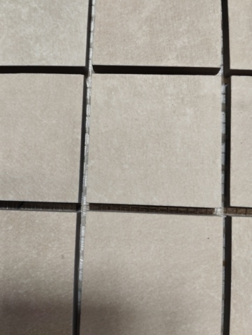 Mosaik, 26 m² - Beige, 5x5 på auktion i Skåne, Hässleholm hos PS Auction