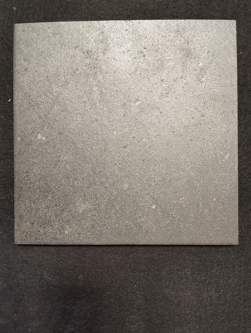 Granitkeramik, 15 m² - Mörk, 15x15 cm på auktion i Skåne, Hässleholm hos PS Auction