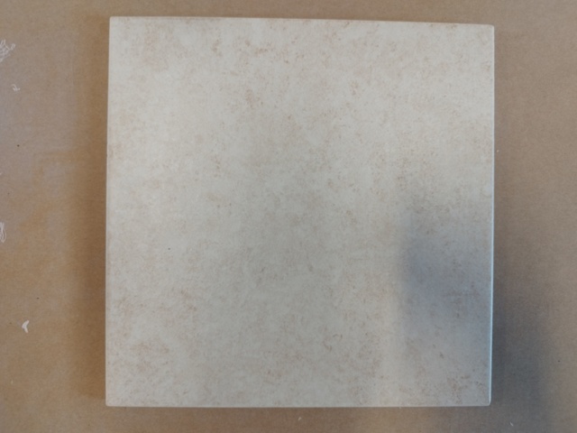 Klinker, 33,5 m² - ljusbeige, 15x15 cm på auktion i Skåne, Hässleholm hos PS Auction