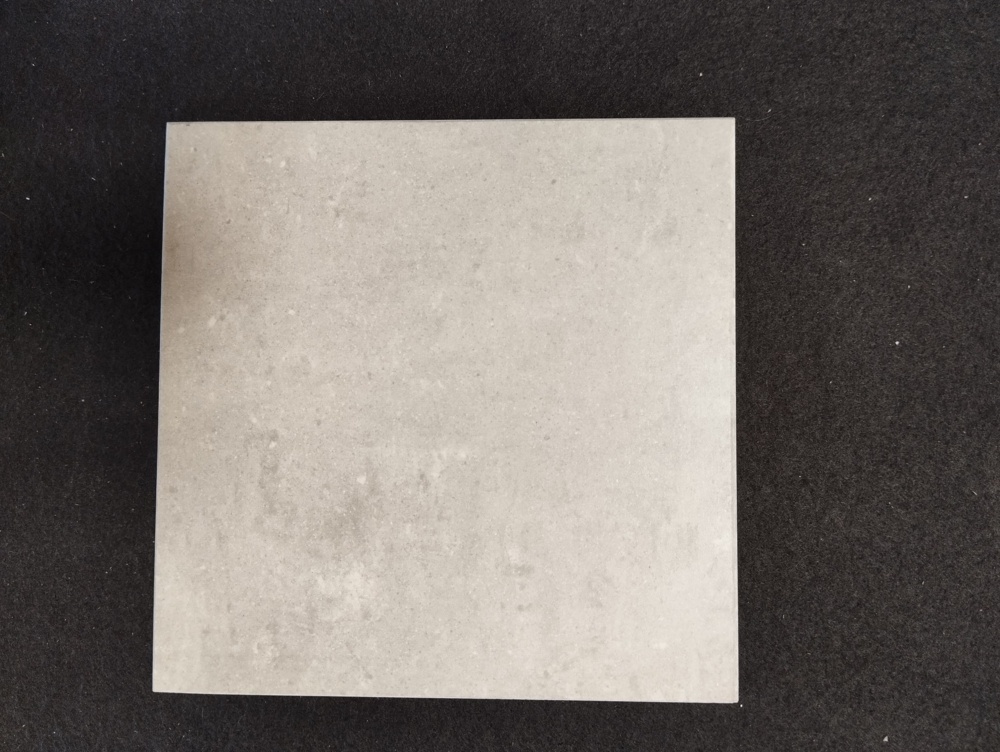 1564629-1 Porcelain tiles, 30 m² - light grey, 14,8x14,8 cm
