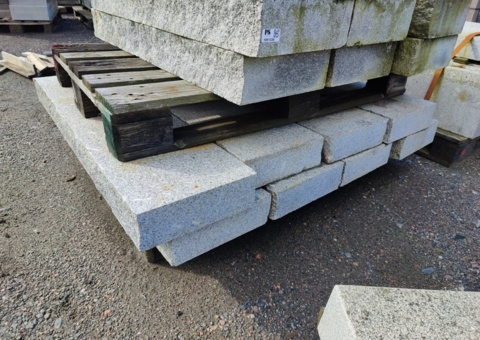 Granitkantsten RFV4 Rak Porto Grå 1100x100x300 mm ca 8,8 m