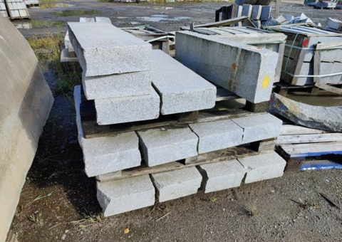 Granitkantsten RFV2 Rak Porto Grå 1100x120x300 mm ca 14,3 m