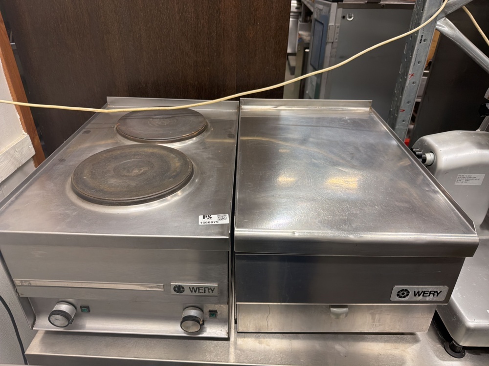 1566879-1 Stove and bench - Wery