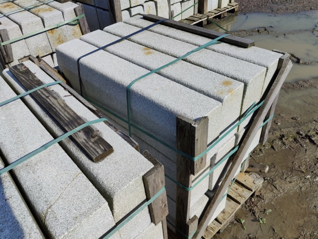 1091341-2 Granitkantsten GF1 Rak Porto 170 mm ca 11 m
