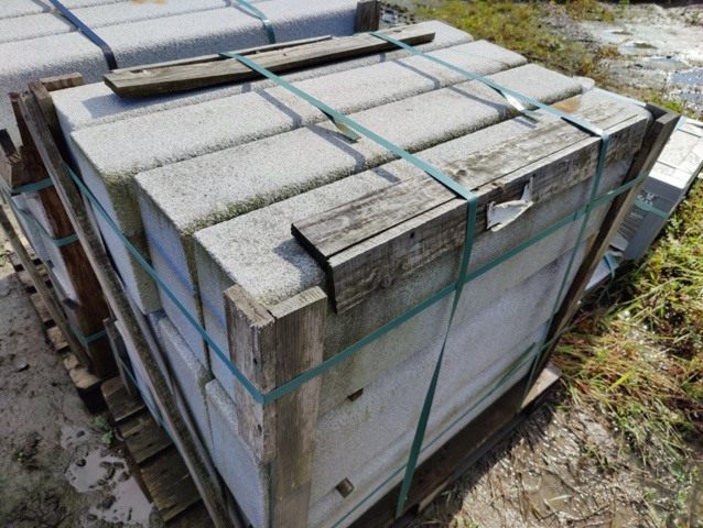 1091342-5 Granitkantsten GF1 Rak Porto 170 mm ca 12,34 m