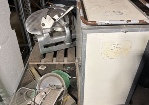 2 cutting machines and a food cart - Berkel