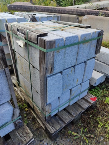 1091344-3 Granitkantsten GF1 Rak Porto 170 mm ca 10,2 m