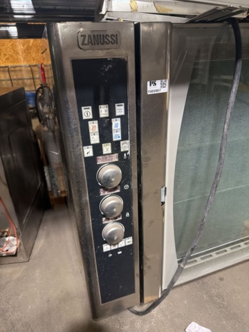 1565987-3 Ugn - Zanussi