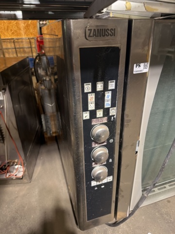 1565987-5 Ugn - Zanussi