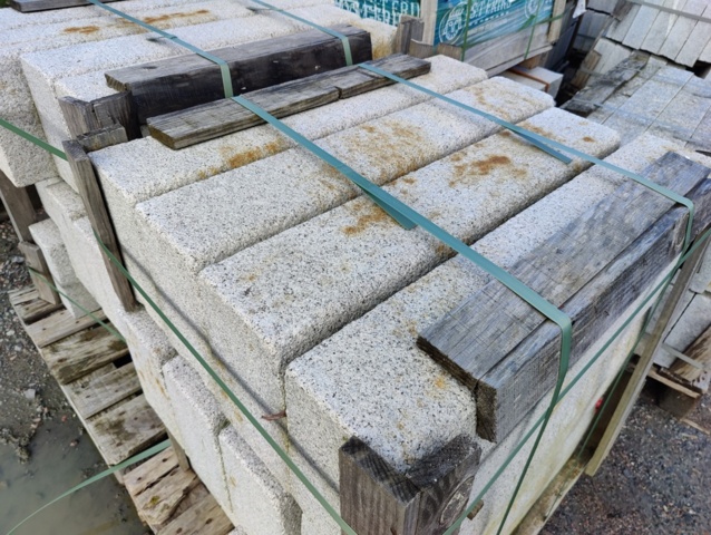 1091346-3 Granitkantsten GF1 Rak Porto 170 mm ca 9,6 m