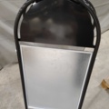 1576144-3 Gatupratare - 50x70 cm, svart, rundad topp