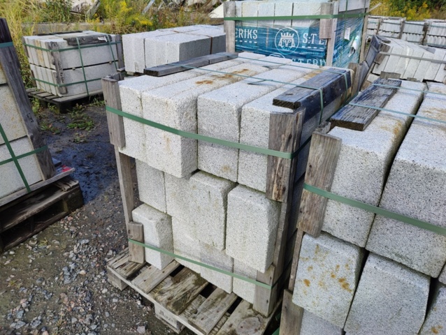 1091347-2 Granitkantsten GF1 Rak Porto 170 mm ca 10 m