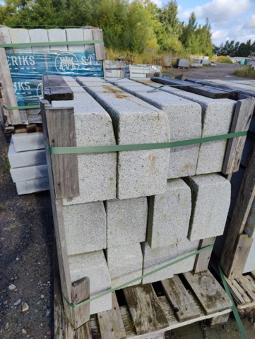1091347-4 Granitkantsten GF1 Rak Porto 170 mm ca 10 m