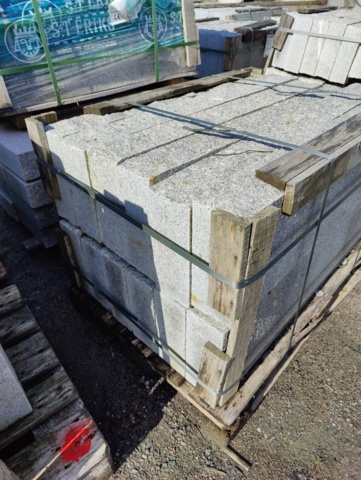 1091348-2 Granitkantsten RFV2 Rak Porto Grå 1100x120x300 mm ca 13.2 m