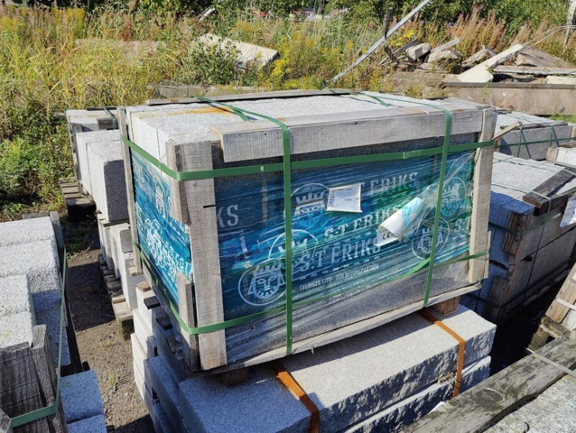 1091349-1 Granitkantsten RFV2 Rak Porto Grå 1100x120x300 mm ca 13.2 m