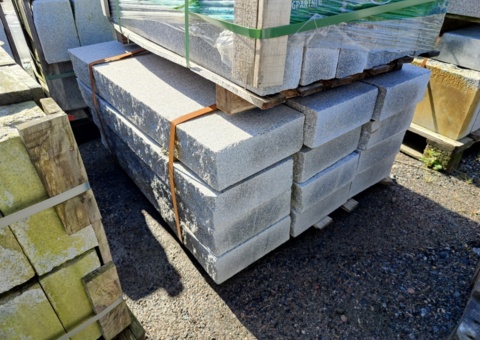 Granitkantsten RFV2 Rak Porto Grå 1100x120x300 mm ca 13.2 m