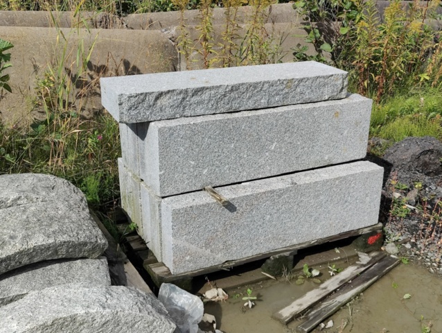 1091367-1 Granitkantsten RFV2 Rak Porto Grå 1100x120x300 mm ca 12,1 m