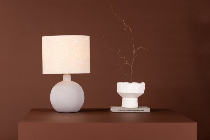 1570312-2 Bordslampa & Sidobord