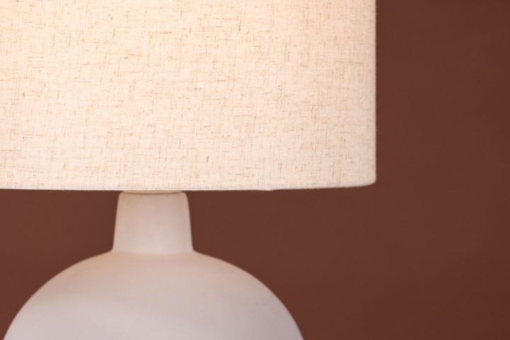 1570312-3 Bordslampa & Sidobord