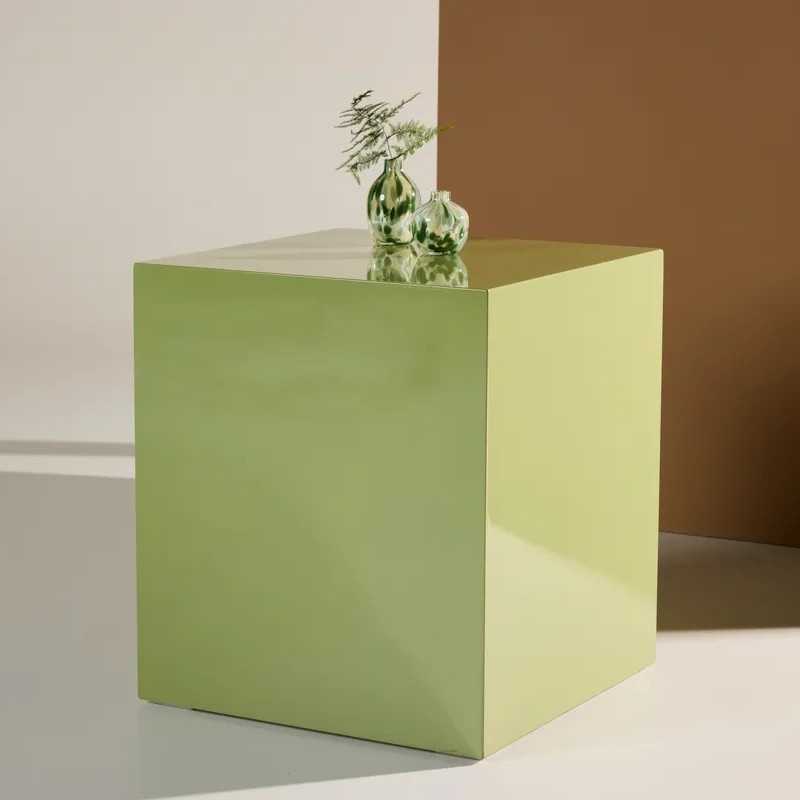 1570340-1 Soffbord & Sittpuff