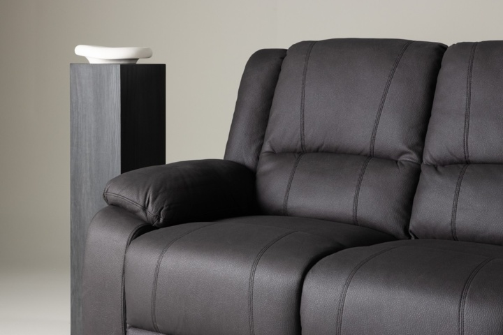 1570354-7 Reclinersoffa Svart